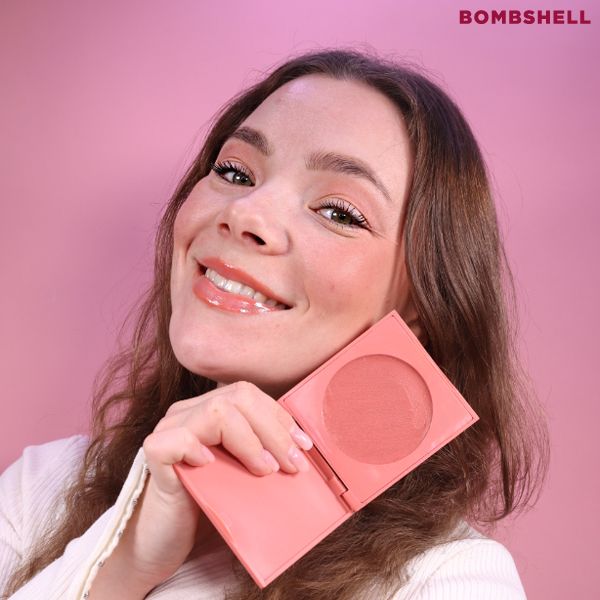 #Färg_Bombshell