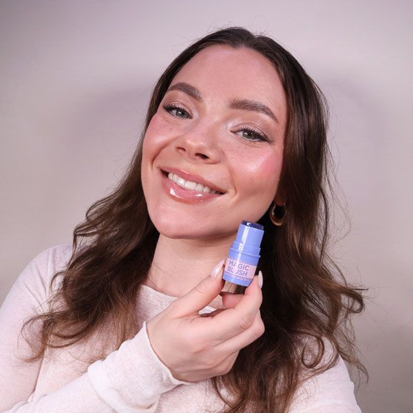 Magic Blush Color Changing Stick fra Makeup Mekka – bilde 2