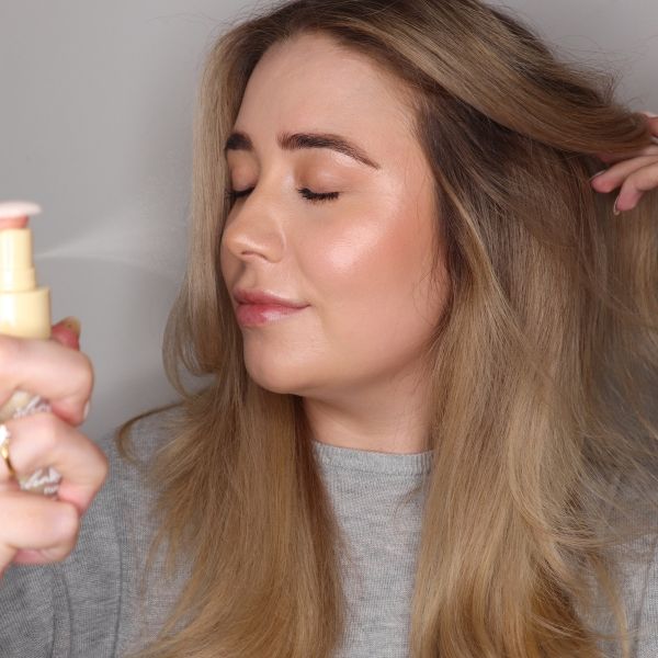 Pearly Glow Fixing Spray fra Makeup Mekka – bilde 4