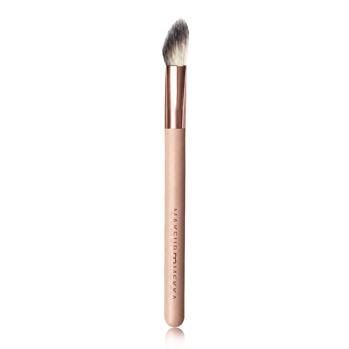 330 Brightening Concealer Brush fra Makeup Mekka
