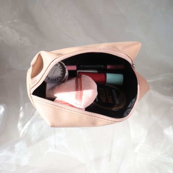 Beige Necessity Makeup Bag fra Makeup Mekka – bilde 3