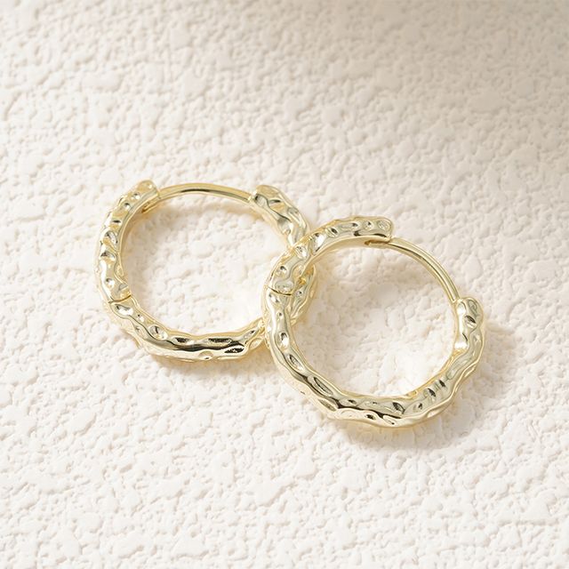 Stellar Huggie Hoops fra Makeup Mekka – bilde 2
