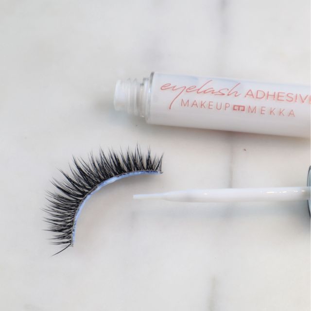 Eyelash Adhesive - Brush On fra Makeup Mekka – bilde 4